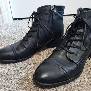 Comfortiva Cordia Black Leather Lace Up Boots